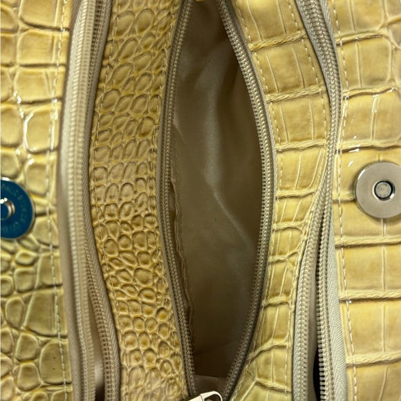 Crocodile-Embossed Y2K Small Beige Handbag With Bow Rhinestones Shoulder Chain - Picture 9 of 13